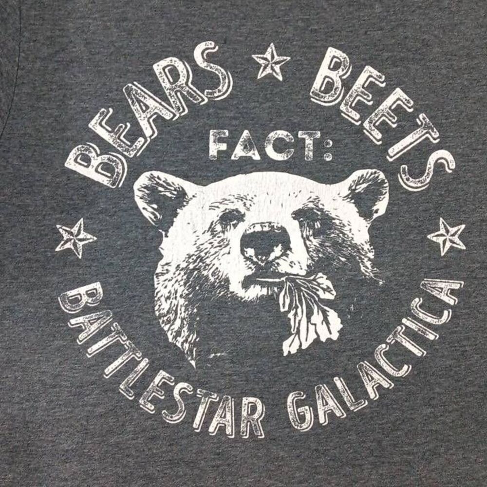 Battlestar Galactica Bears & Beets Collectable Tshirt  Size Medium  Brand Gildan